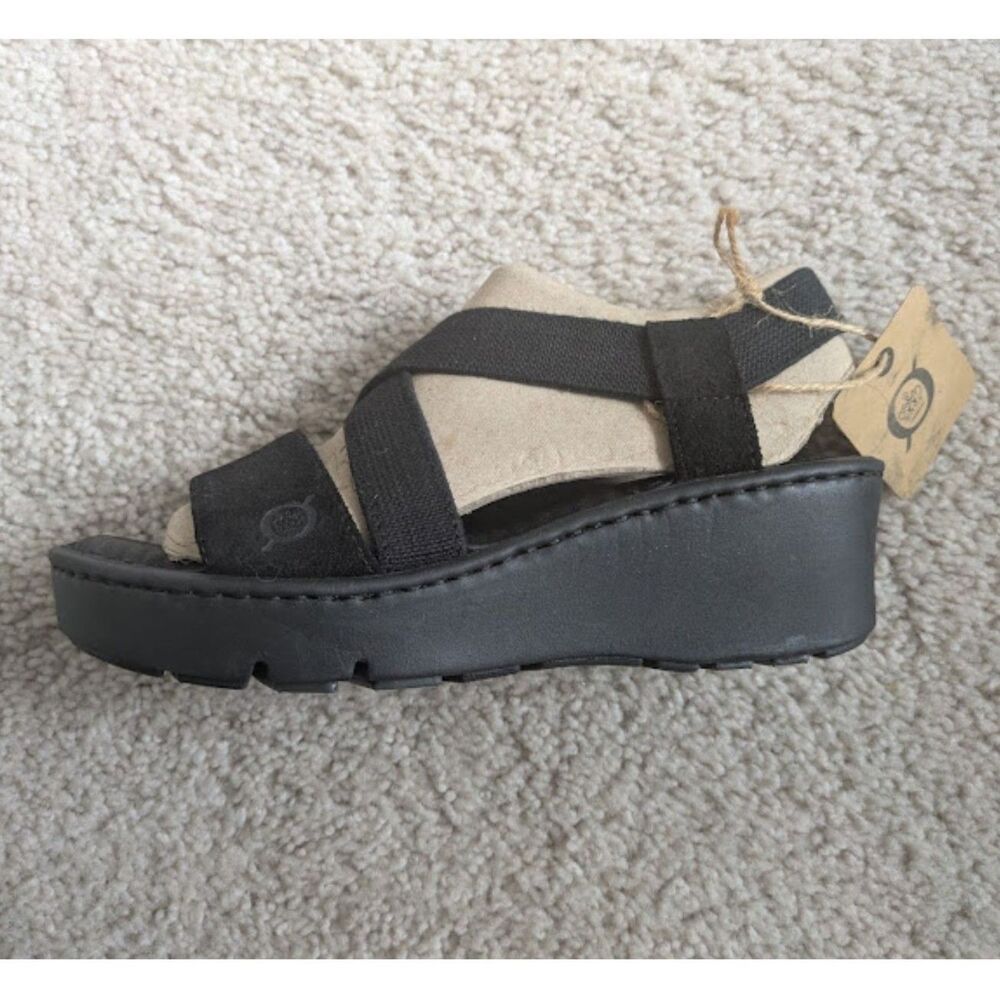 NIB Born Black Lightweight Platform Wedge Heel Strappy Sandals Sz 6 - Picture 2 of 11